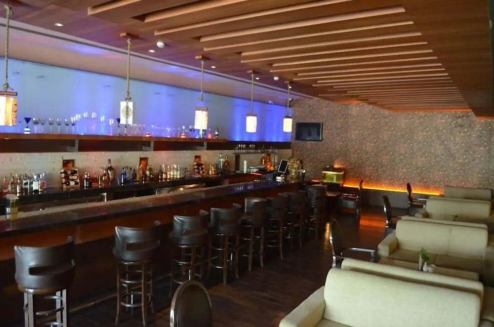 Hotel Mountview Chandigarh 5*,  India