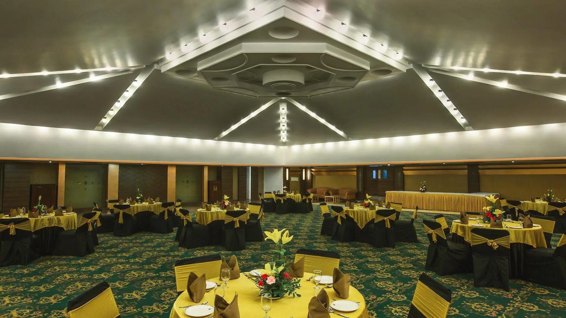 Hotel Mountview Chandigarh