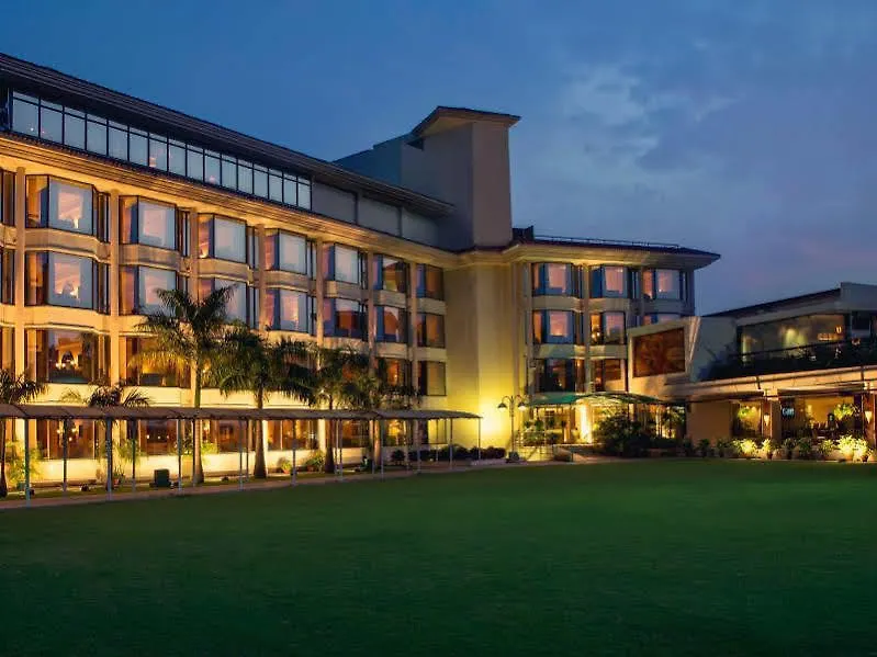 Hotel Mountview Chandigarh