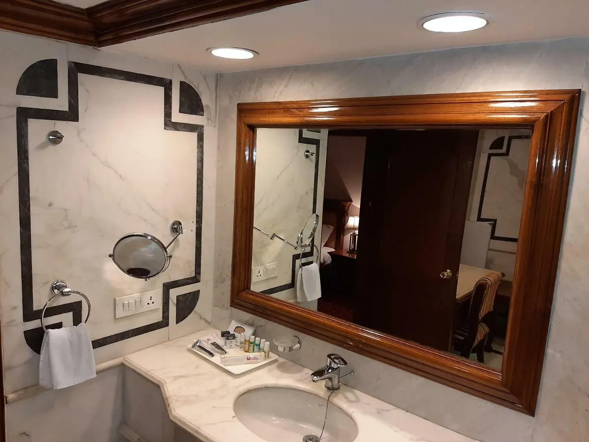 Hotel Mountview Chandigarh