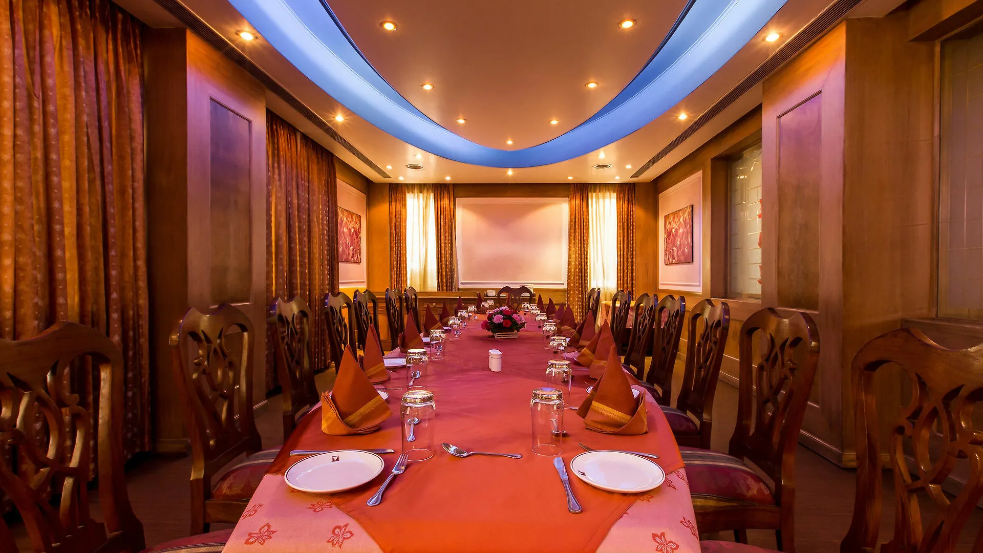 Hotel Mountview Chandigarh